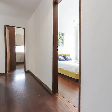 Downtown Delight Ii By Homing Apartment